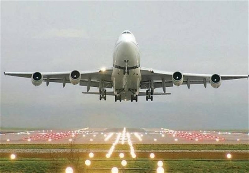 İranda daha bir sərnişin təyyarəsi havaya qalxandan az sonra qəza enişi edib