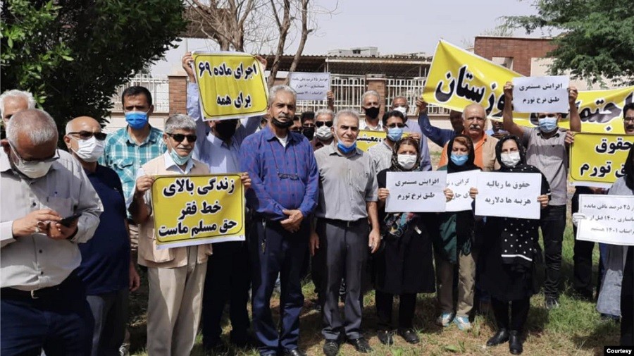 İranda işçilərin ümumölkə etiraz aksiyası keçirilib