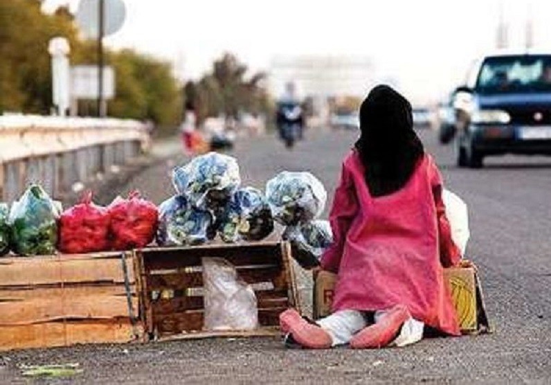 İranda on minlərlə azyaşlı uşaq məcburi işlərə cəlb olunub