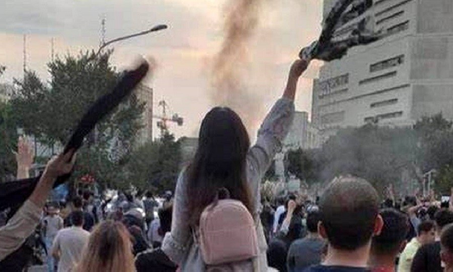 İranda son aksiyalarda saxlanılan daha 60 nəfərə qarşı ittiham aktı irəli sürülüb