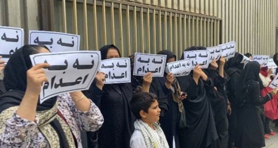 İranlı ailələr ölüm hökmlərinin dayandırılmasını tələb edib