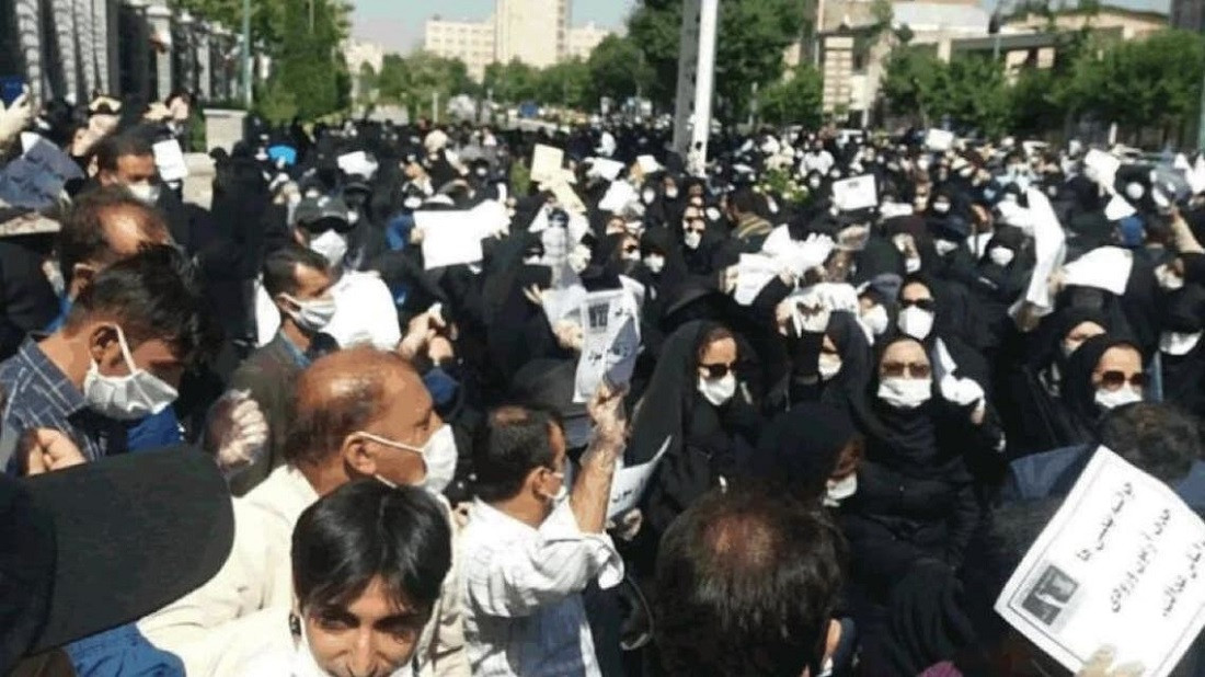 İranlı deputat ölkədə “böyük sosial üsyanlar” barədə xəbərdarlıq edib