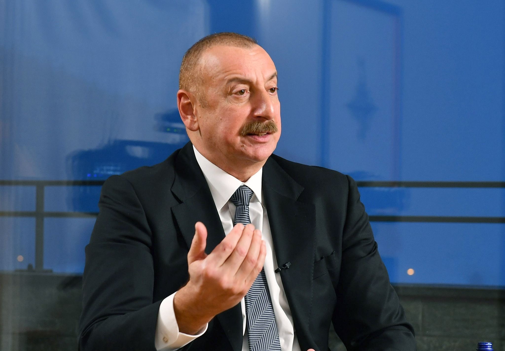 “Fransanı üzr istəməyə çağırırıq” - İlham Əliyev