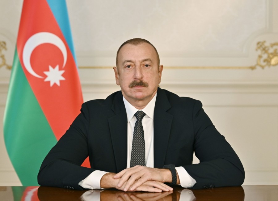 Prezidentdən Heydər Əliyevlə bağlı paylaşım - FOTO