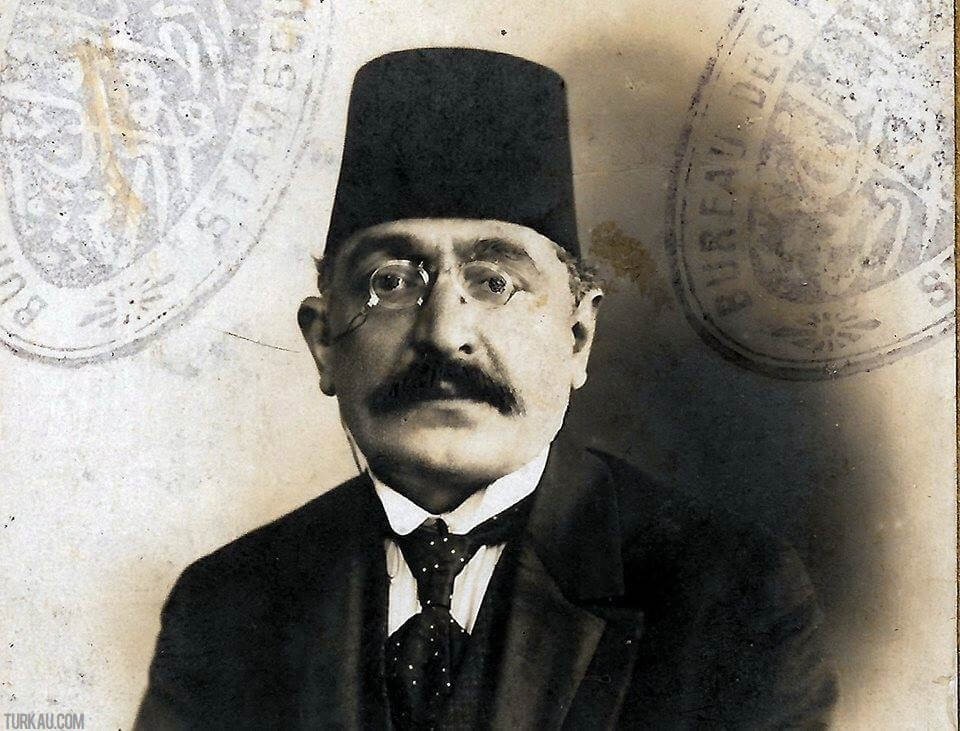 Görkəmli ziyalı Əhməd bəy Ağaoğlunun anım günüdür