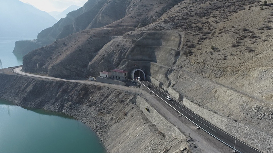 Türkiyəni Qafqaza birləşdirəcək tunel açılır
