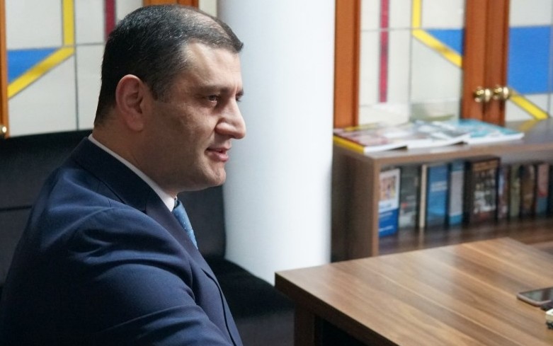 "Ermənistan zəlzələni fürsətə çevirmək istəyir" - Aqil Camal