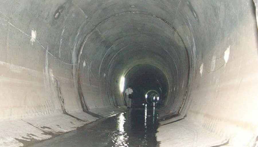 Urmu gölünün bərpa tunelində çatlar əmələ gəlib