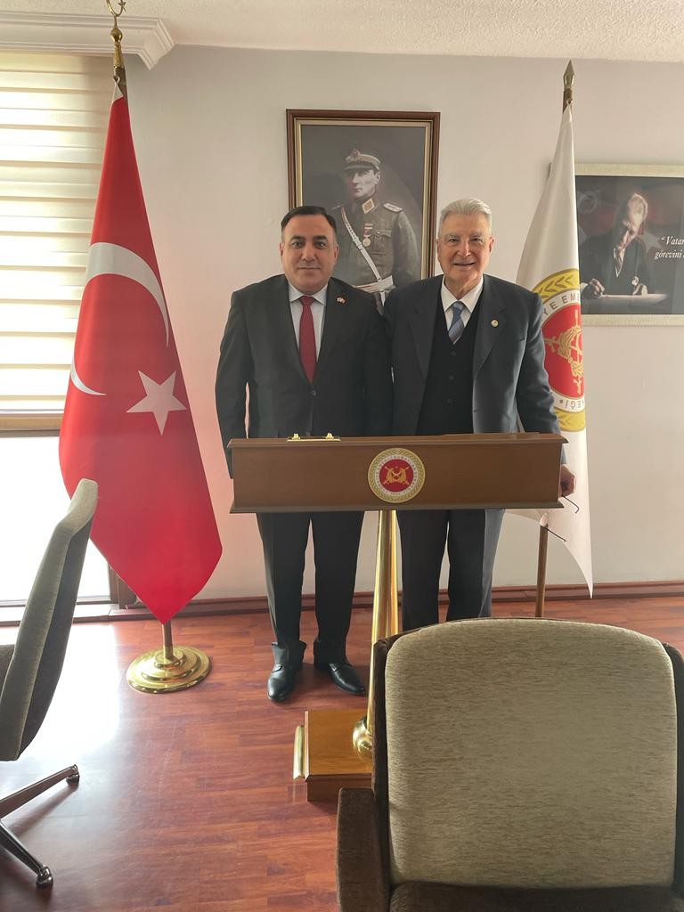 QHT sədri Türkiyəli generalla görüşüb