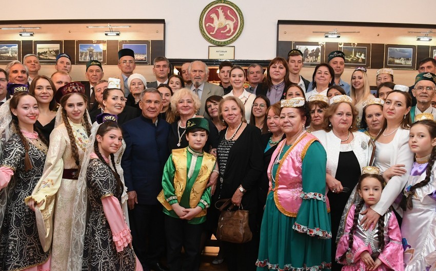 Rüstəm Minnixanov Azərbaycanda tatar ictimai təşkilatlarının nümayəndələri ilə görüşüb