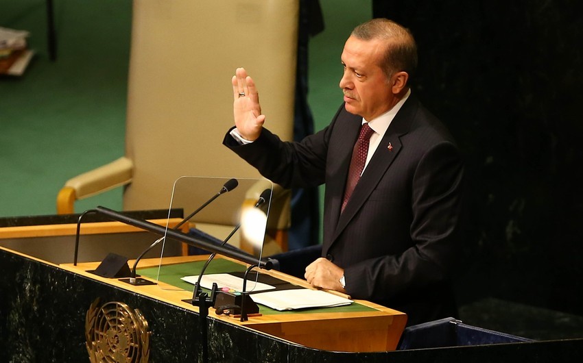 "Bütün imkanlarımızla qardaşlarımızın yanındayıq"-Ərdoğan Qarabağdan yazdı