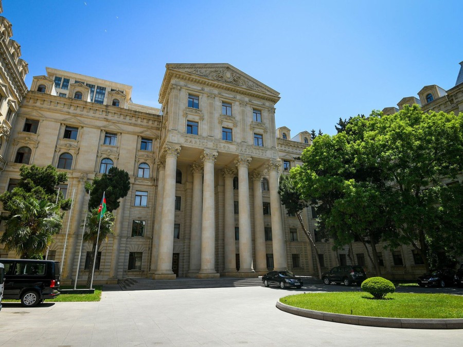 XİN Azərbaycanın İrandakı səfirliyinə silahlı hücum barədə məlumat yayıb