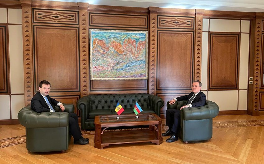 Azərbaycan və Moldova XİN başçılarının görüşü başlayıb